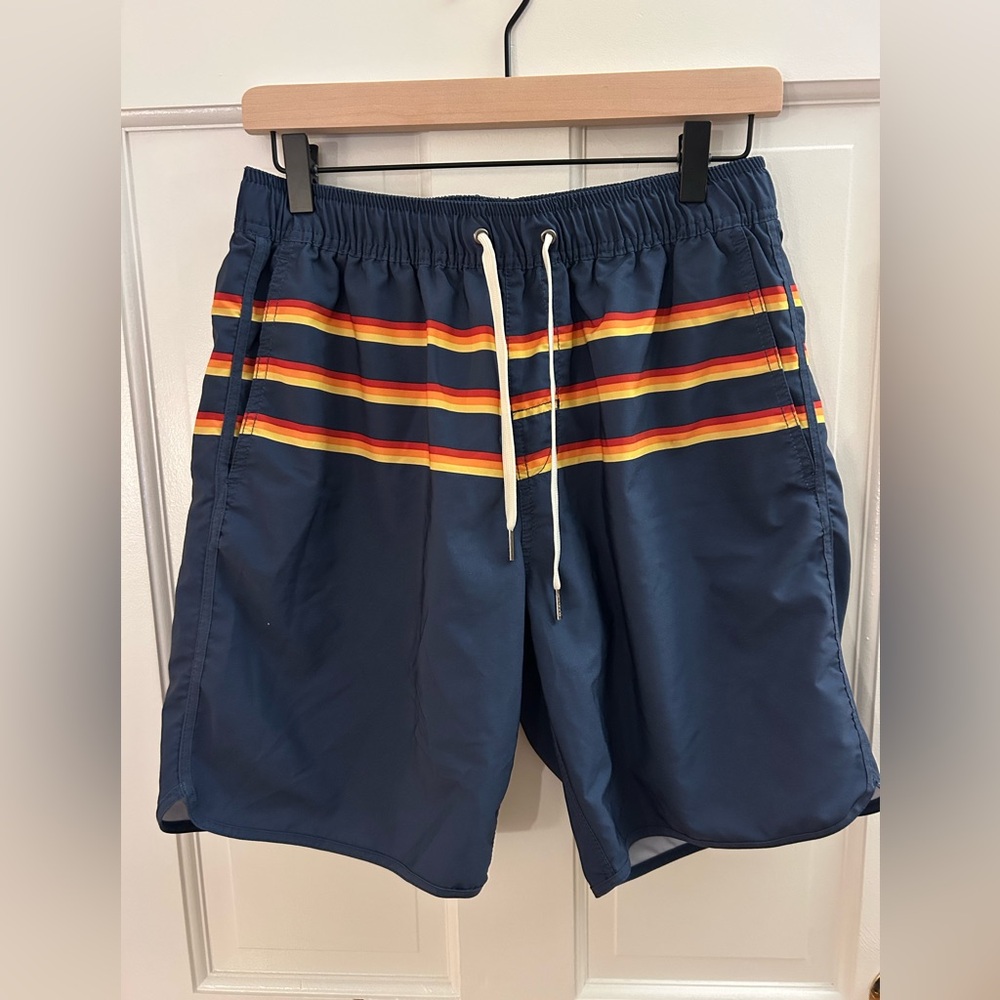 Fair Harbor Blue Swim Shorts with Red and Yellow Accents Men’s Size Medium
